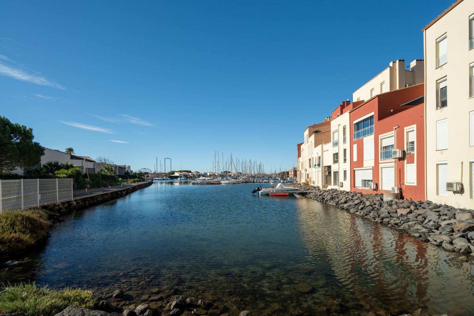 L'Echappee Marine - Classe 2 Etoiles Parking Prive Agde Exteriér fotografie